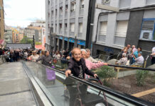 Badalona estrena noves rampes mecàniques al carrer de Cuba després de molts anys sense funcionar per manca de manteniment