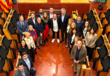 L’Ajuntament de Badalona ha ofert avui una recepció institucional a l’entrenador del RCD Espanyol, Manolo González, per la seva trajectòria i vinculació amb la ciutat